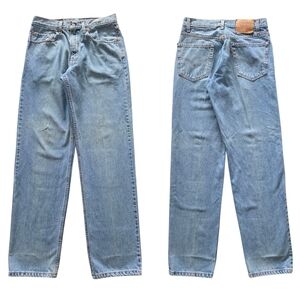 VTG Levi’s 550 Relaxed Fit Jeans Men’s W32 L32 Light Wash Classic Denim 2000’s